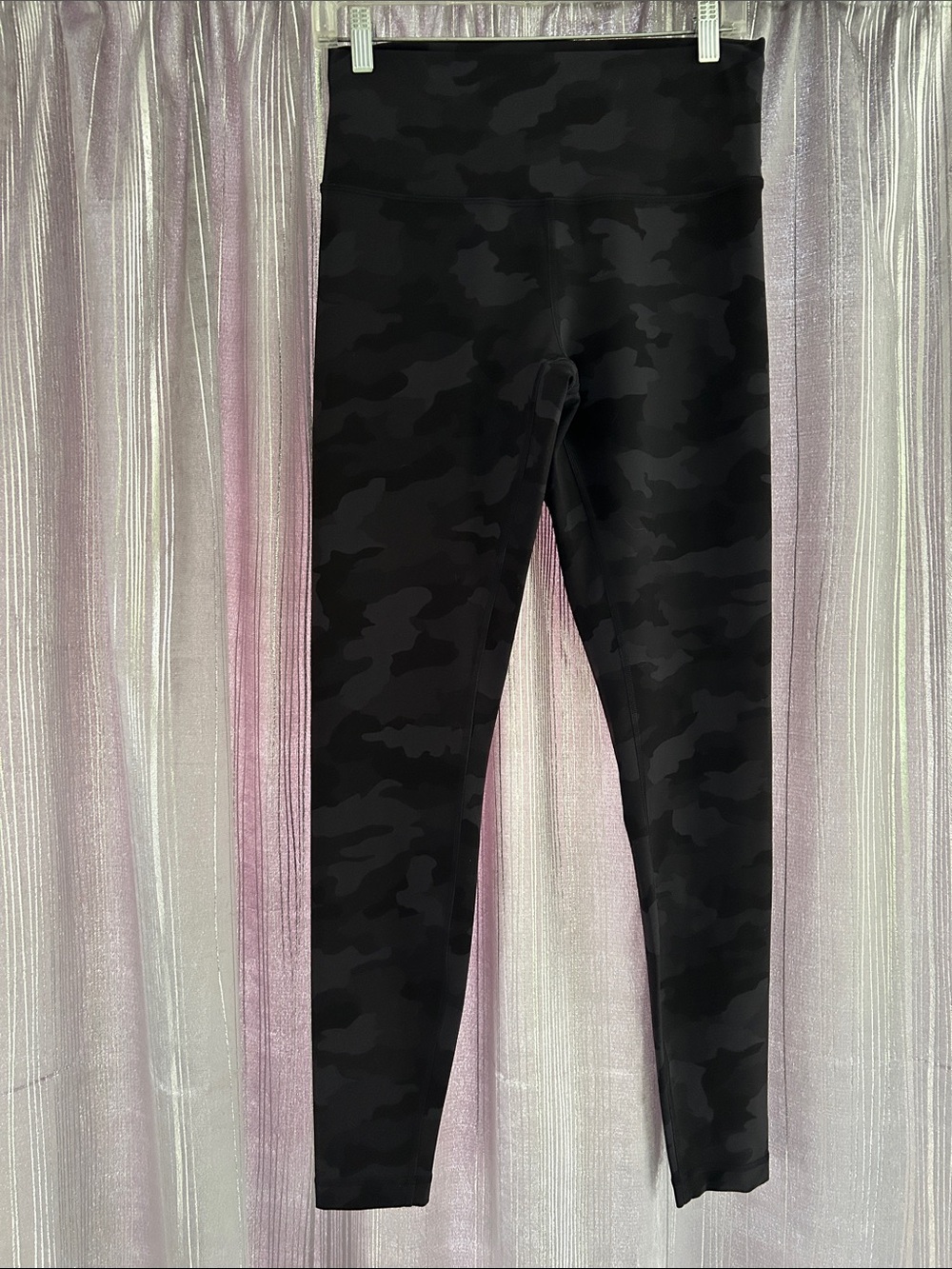 LULULEMON Align Hi-Rise Pant 28" inseam Camo Multi  Grey. SIZE 10